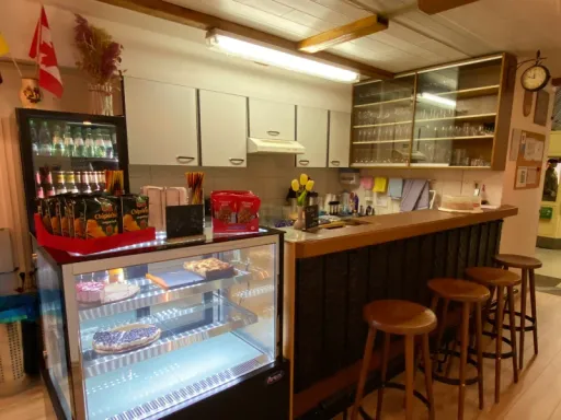 Look inside the Squadron bar